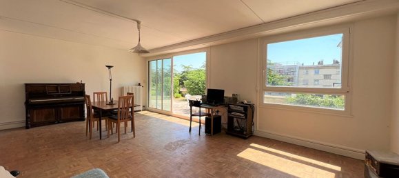 3 chambres Appartement à Suresnes, France No. 184565 7