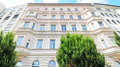 4 rooms Apartment in Mariahilf, Austria No. 33371