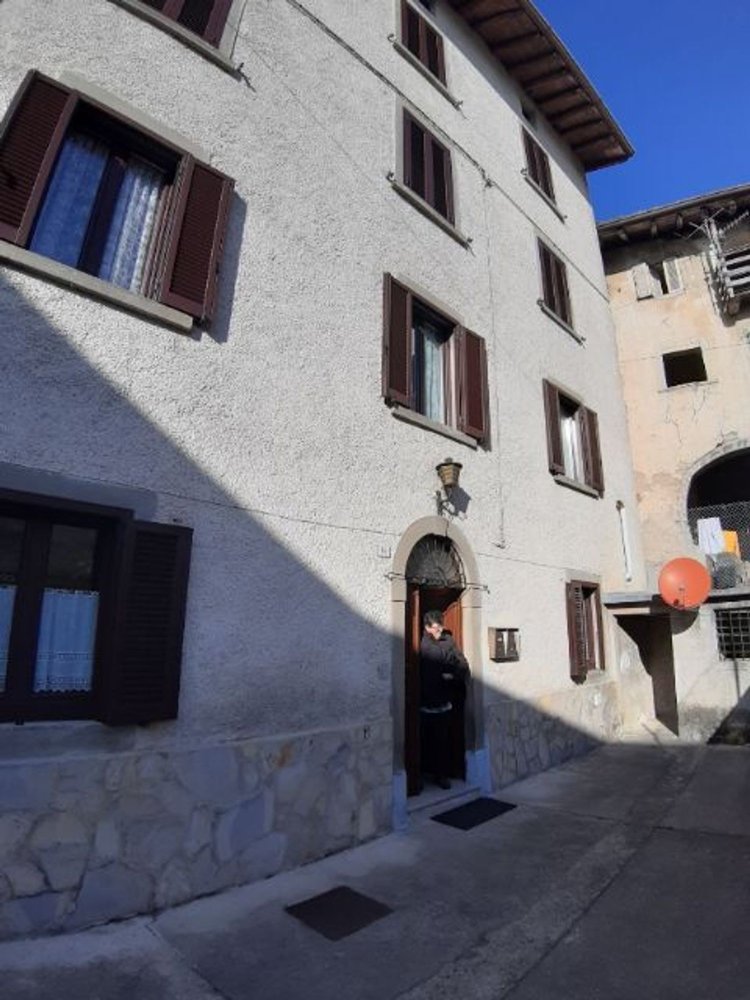 5-Zimmer Wohnung in Val Brembilla, Italy, Nr. 154177