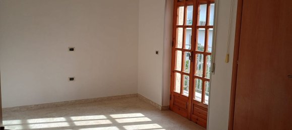 Квартира с 3 спальнями в Сан Джорджо Йонико, Италия № 358400 31