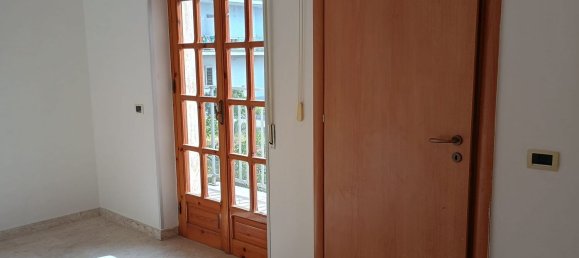 Квартира с 3 спальнями в Сан Джорджо Йонико, Италия № 358400 39