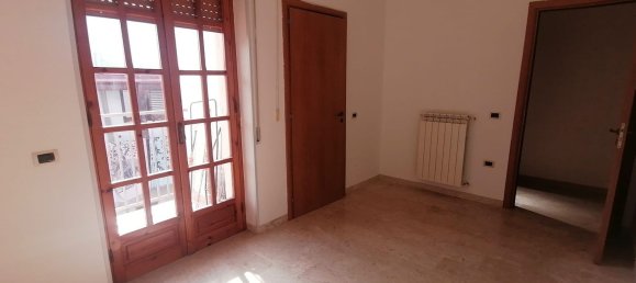 Квартира с 3 спальнями в Сан Джорджо Йонико, Италия № 358400 40