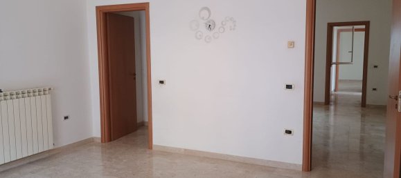 Квартира с 3 спальнями в Сан Джорджо Йонико, Италия № 358400 9