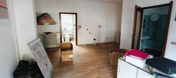 Propriété commerciale à Cassano Magnago, Italy 133m² No. 360943 2