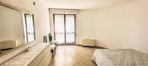 2 rooms Apartment in Gardone Riviera, Italy No. 40376 11