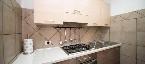 2 rooms Apartment in Gardone Riviera, Italy No. 40376 7