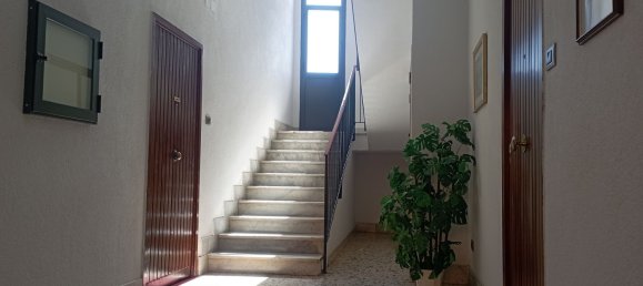 Квартира с 4 комнатами в Палермо, Италия № 103524 3