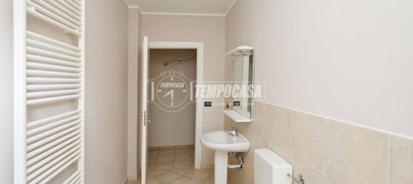 1 bedroom Apartment in Borgaro Torinese, Italy No. 279983 16