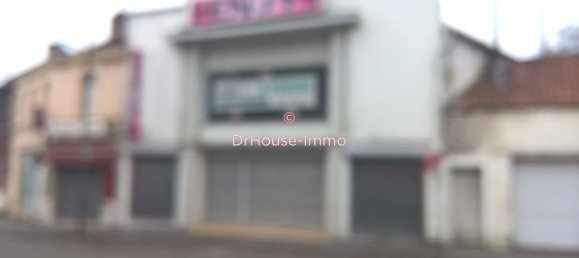 467m² Commercial property in Vieux-Conde, France No. 44916 8