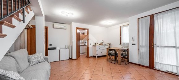 3 rooms Duplex in Reggio Emilia, Italy No. 268979 5