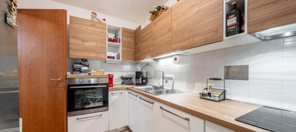 3 rooms Duplex in Reggio Emilia, Italy No. 268979 10