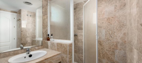 2 bedrooms Penthouse in Marbella, Spain No. 185421 9