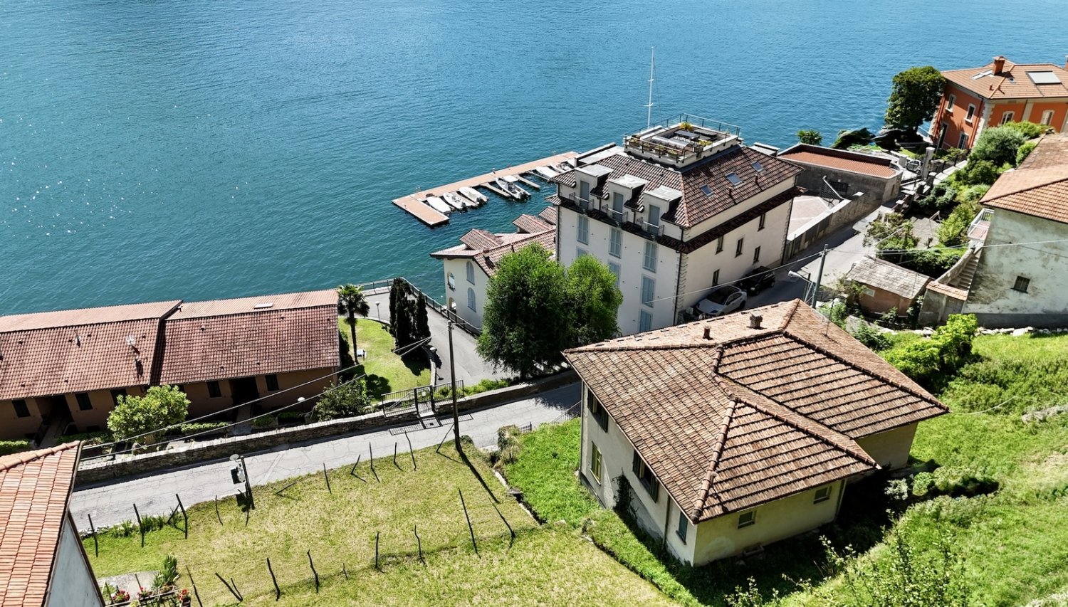 4 غرف نوم منزل في Musso, Italy رقم 260291