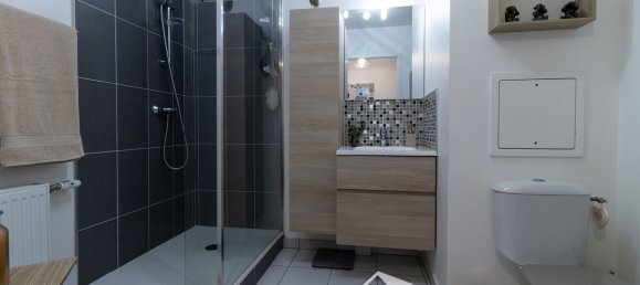 Apartamento de 1 dormitorio en Jouy-le-Moutier, France No. 164466 10