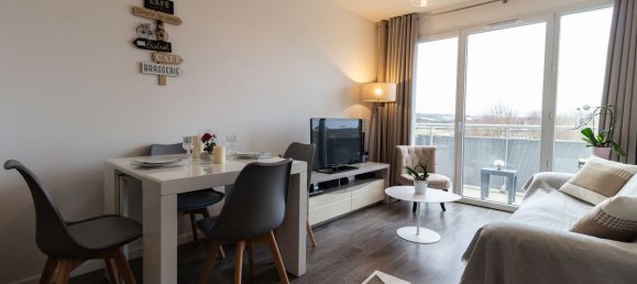 Apartamento de 1 dormitorio en Jouy-le-Moutier, France No. 164466 2