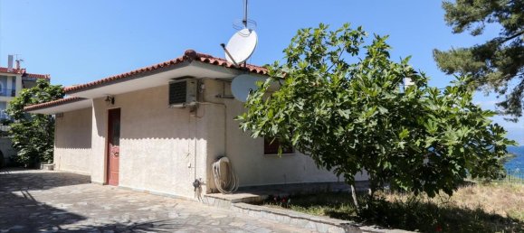 Propiedad comercial de 4 dormitorios en Malesina, Greece No. 4868 5