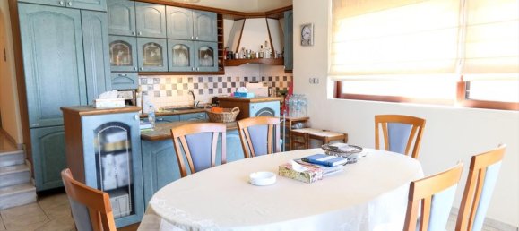 Propiedad comercial de 4 dormitorios en Malesina, Greece No. 4868 13