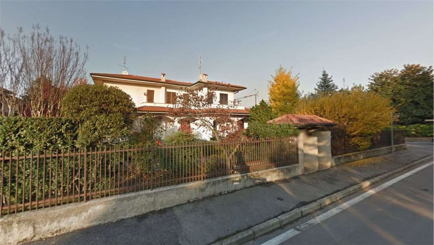 11 rooms Villa in Burago di Molgora, Italy No. 4119