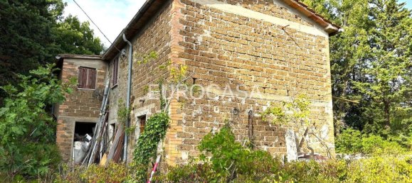 4 bedrooms House in Pietralunga, Italy No. 333508 5