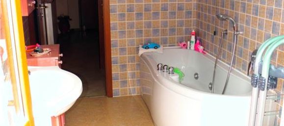 2 غرف نوم منزل في Madone, Italy رقم 125796 10