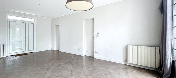 Casa de 3 dormitorios en Montauban, France No. 278472 4