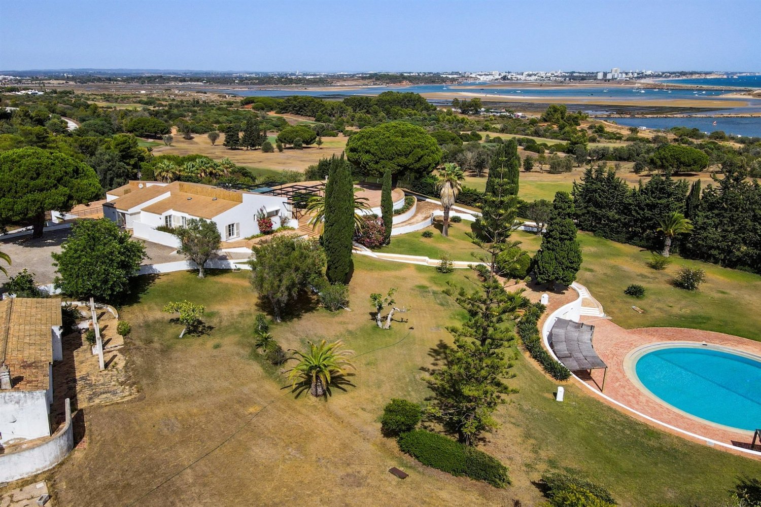 6 bedrooms Land in Lagos, Portugal No. 146520