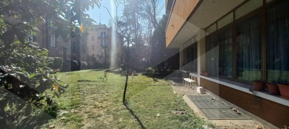 6 rooms Apartment in Bologna, Italy No. 17854 16