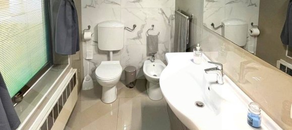 6 rooms Apartment in Bologna, Italy No. 17854 24