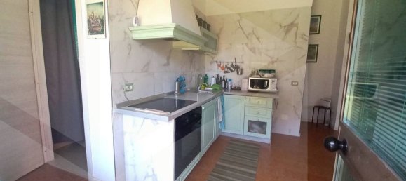 6 rooms Apartment in Bologna, Italy No. 17854 11