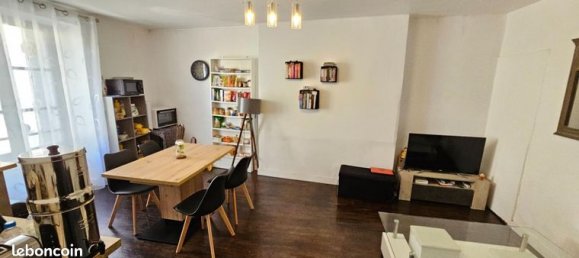 3 Schlafzimmer Gebäude in Poitiers, France, Nr. 315871 3