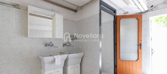 Gewerbliche Immobilie in Novellara, Italy 120m², Nr. 176755 6