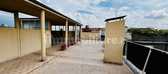 Apartamento T3 em Rho, Italy N.º 266860 5