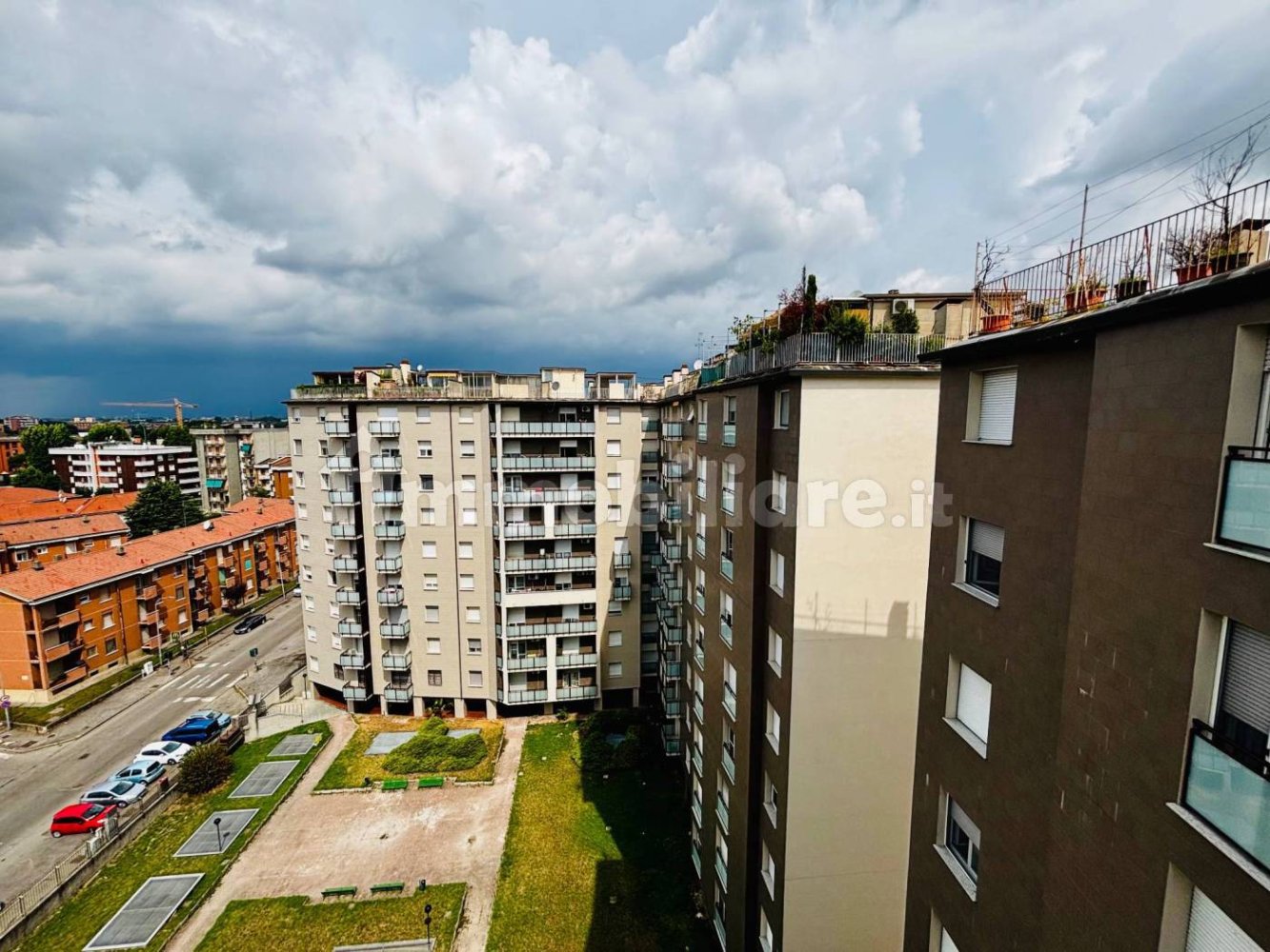 Apartamento T3 em Rho, Italy N.º 266860