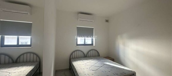 3 chambres Appartement à Luqa, Malta No. 8230 12