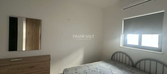 3 chambres Appartement à Luqa, Malta No. 8230 11