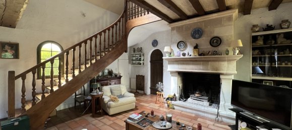 5 bedrooms House in Esvres, France No. 70302 5