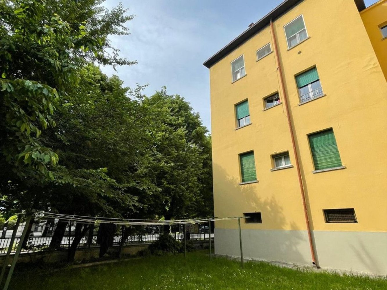 Apartamento de 3 dormitorios en Crevalcore, Italy No. 313024