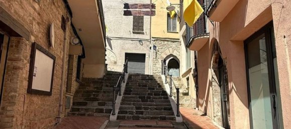 4 bedrooms Apartment in Gualdo Tadino, Italy No. 372337 7