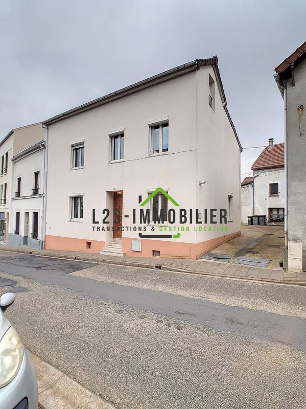 3 bedrooms House in Domont, France No. 294924