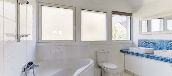 5 bedrooms House in Orcines, France No. 204816 11