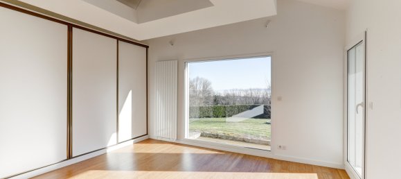 5 bedrooms House in Orcines, France No. 204816 17