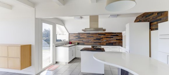 5 bedrooms House in Orcines, France No. 204816 6