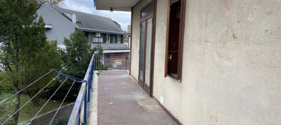 6 rooms Apartment in Avellino, Italy No. 153912 18