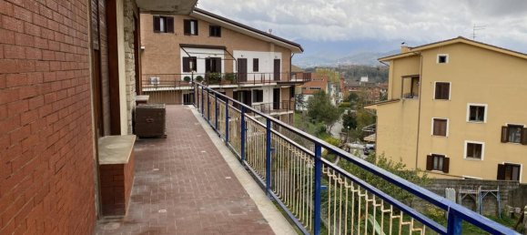 6 rooms Apartment in Avellino, Italy No. 153912 11