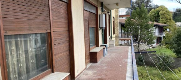 6 rooms Apartment in Avellino, Italy No. 153912 9