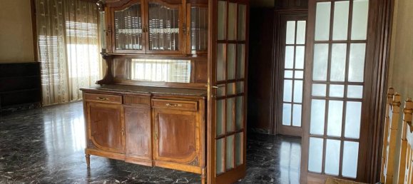 6 rooms Apartment in Avellino, Italy No. 153912 6