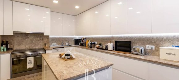 3 bedrooms Apartment in Lisbon, Portugal No. 103068 7