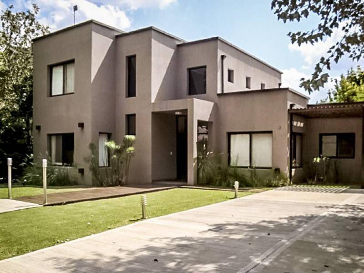 3 bedrooms House in Pilar, Argentina No. 75953