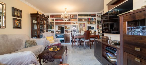 4 bedrooms Apartment in Malaga, Spain No. 112101 2