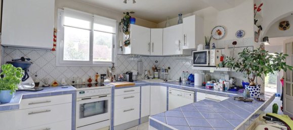 Casa de 5 dormitorios en Verneuil-sur-Seine, France No. 185642 11